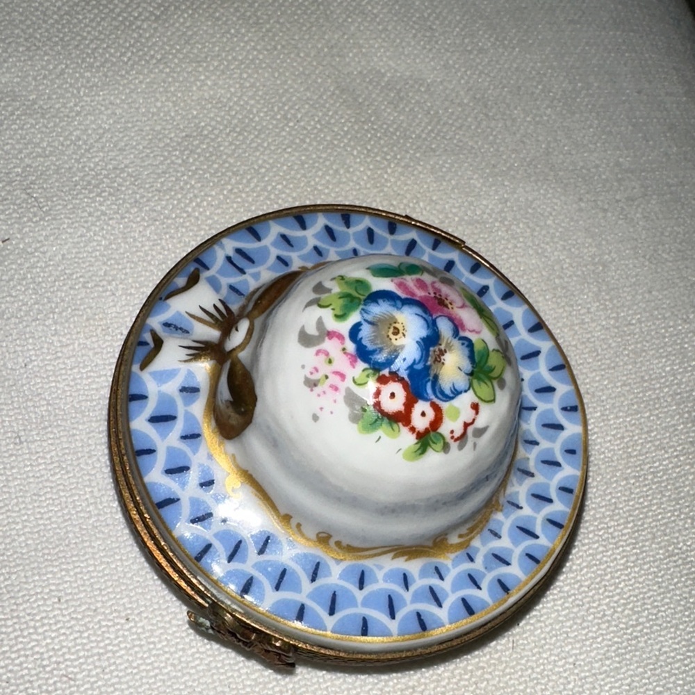 Limoges White and Gold Porcelain Box